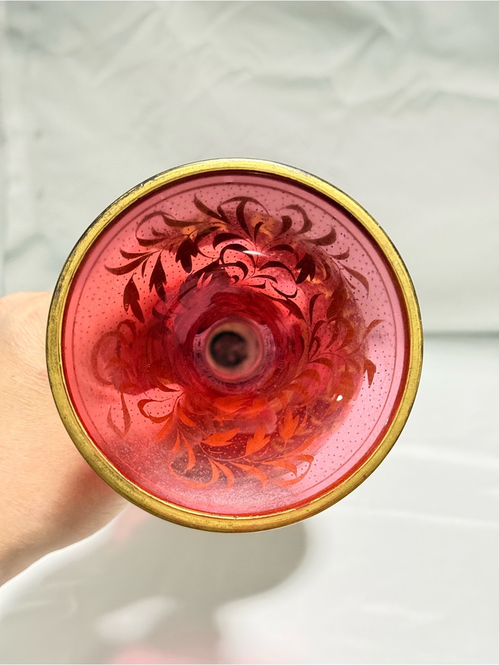 Antique 15.5” Bohemian Cranberry Glass Vase - Hand Painted Portrait & Gold Gilt - Picture 7 of 9